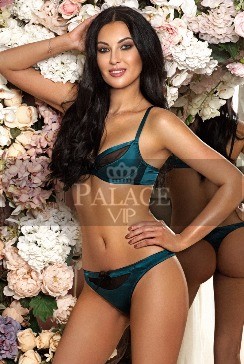 Alex, Kensington, Russian Escort