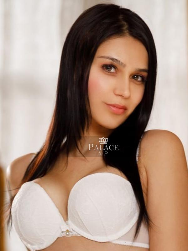 Linda, Knightsbridge, Eastern Europe Escort