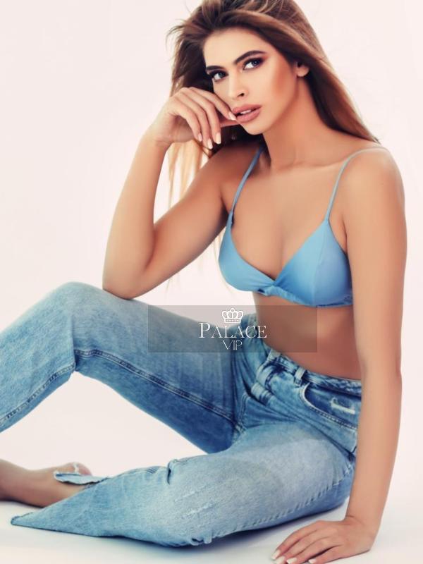 Mia, Chelsea, Eastern European Escort