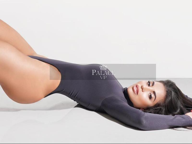 Fatima, Chelsea, Russian Escort