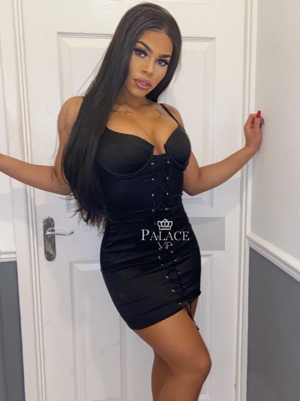 Erika, Outcall Only, English Escort