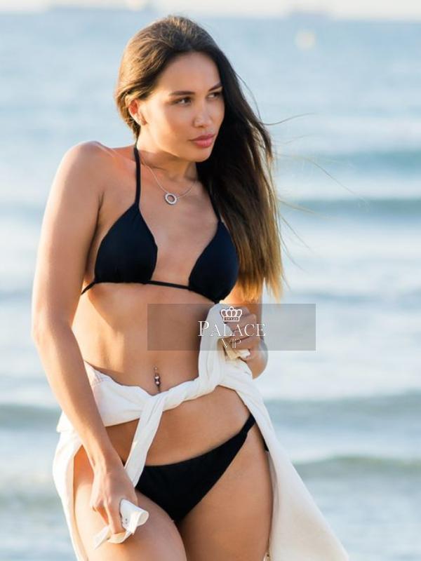 Jody, Kensington, Russian Escort