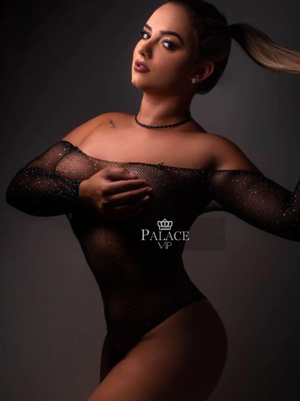 Jully, Earls Court, Brazilian  Escort