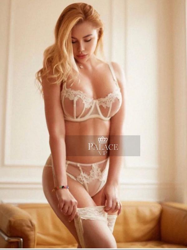 Victoriya, Earls Court, Lithuanian Escort