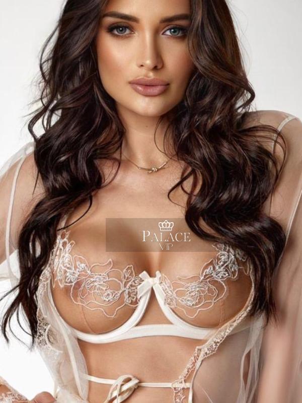 Tara, South Kensington, Ukrainian  Escort