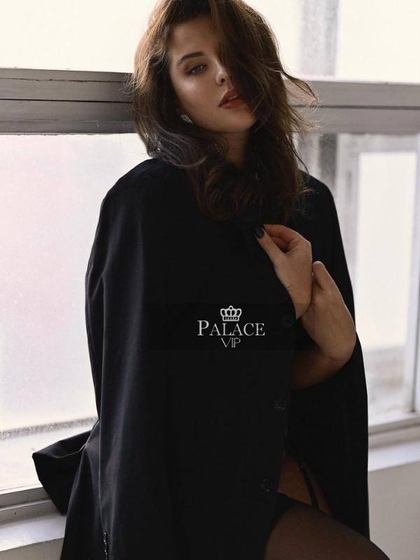 Rita, Kensington, Russian Escort