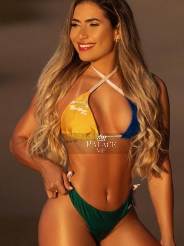Roxy, Mayfair, Brazilian Escort