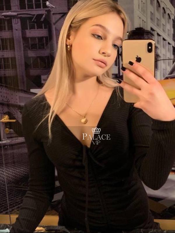 Melissa, Outcall Only, Ukrainian Escort