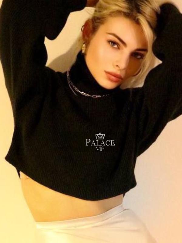 Vita, Chelsea, Russian  Escort