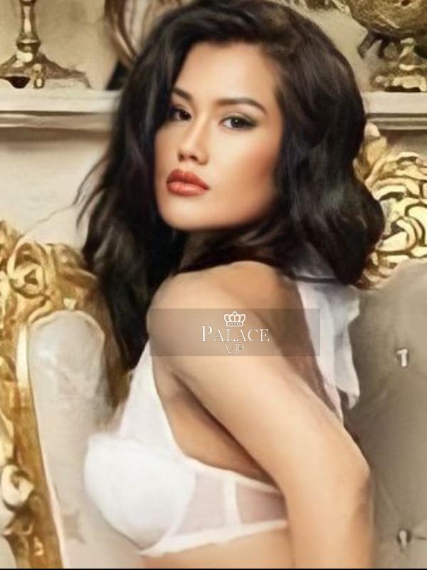 Torija, Chelsea, Asian Escort