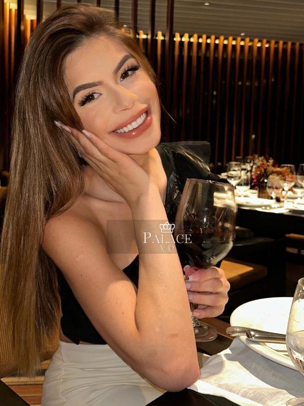 Bruna, Kensington, Brazilian  Escort