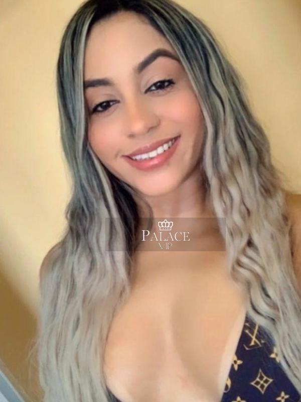 Jully, , Brazilian Escort