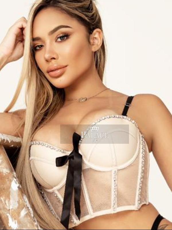 Gloria, Mayfair, Brazilian Escort