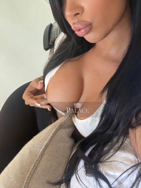 Shayna, Outcall Only, French Escort