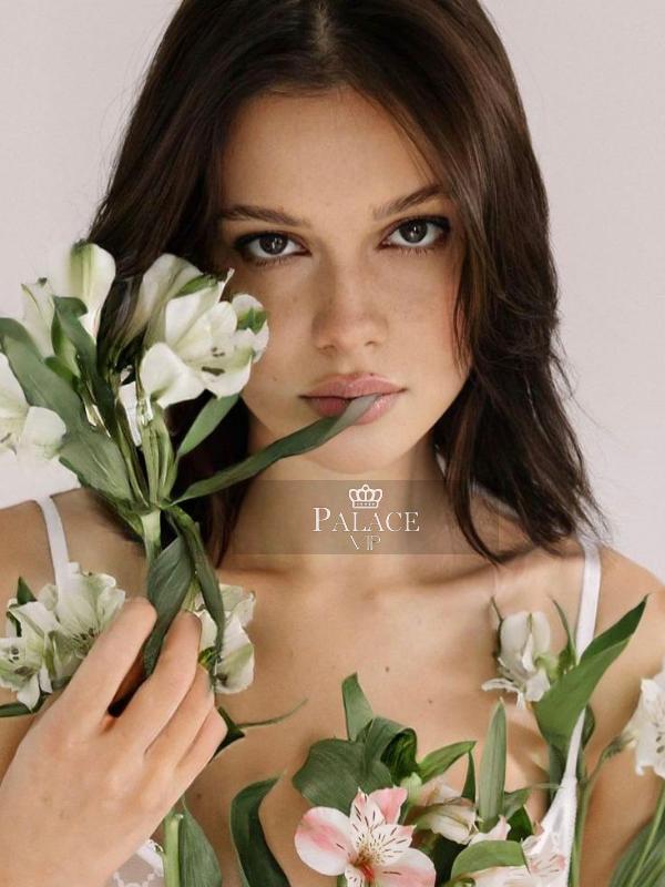 Slava, Queensway, Russian Escort