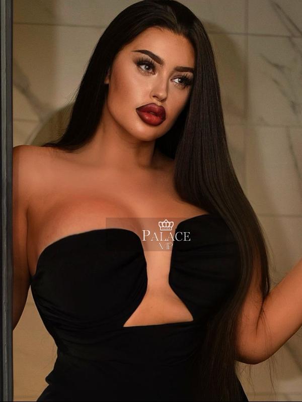 Scarlett, Kensington, Arabic  Escort