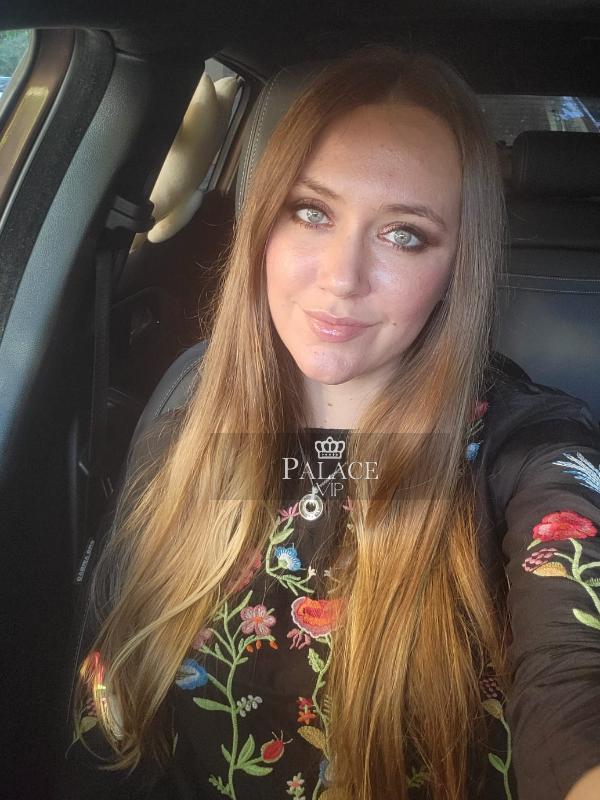 Emily, Earls Court, Moldovan Escort