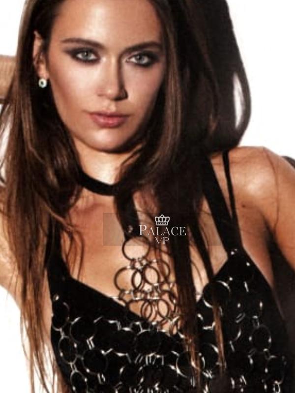 Emily, Earls Court, Moldovan Escort