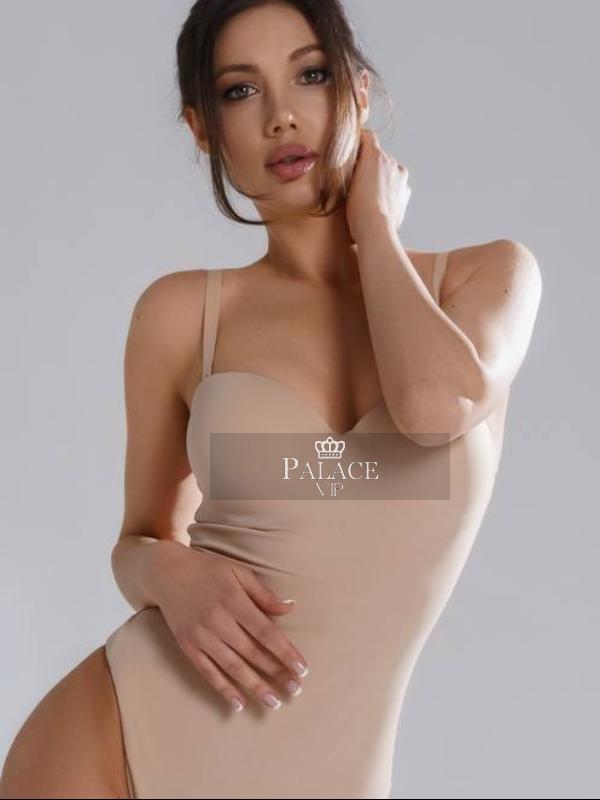 Hanna, Gloucester Rd, Russian Escort