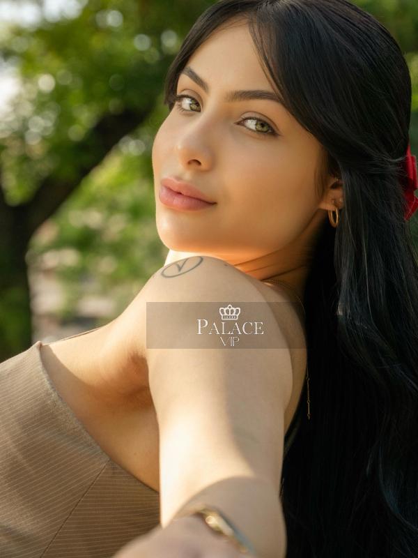 Perla, Knightsbridge, Brazilian Escort