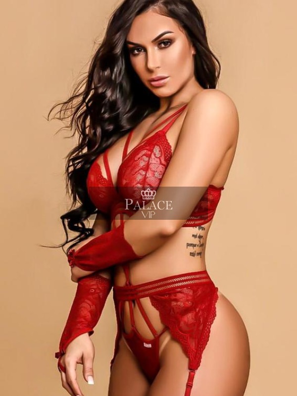 Mia, Knightsbridge, Brazilian Escort