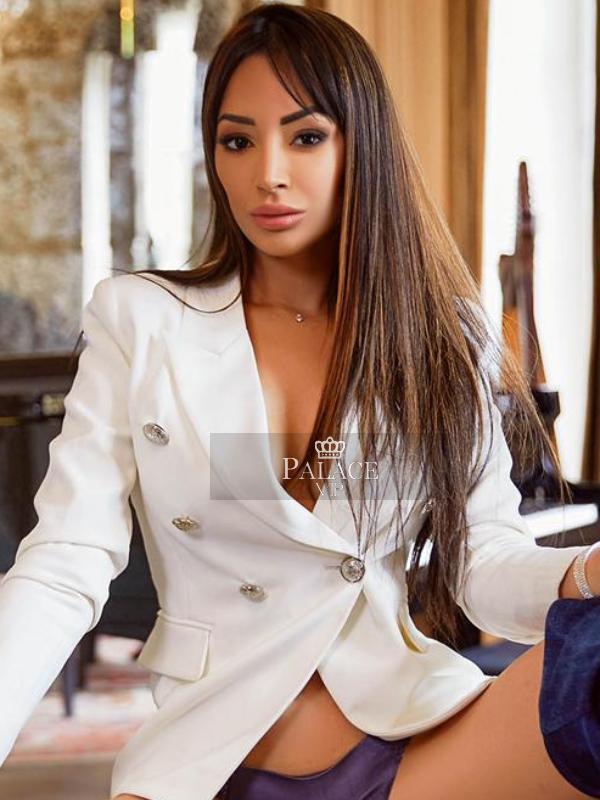 Nicole, Paddington, Colombian Escort