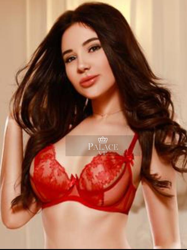 Lola, Kensington, Eastern European Escort