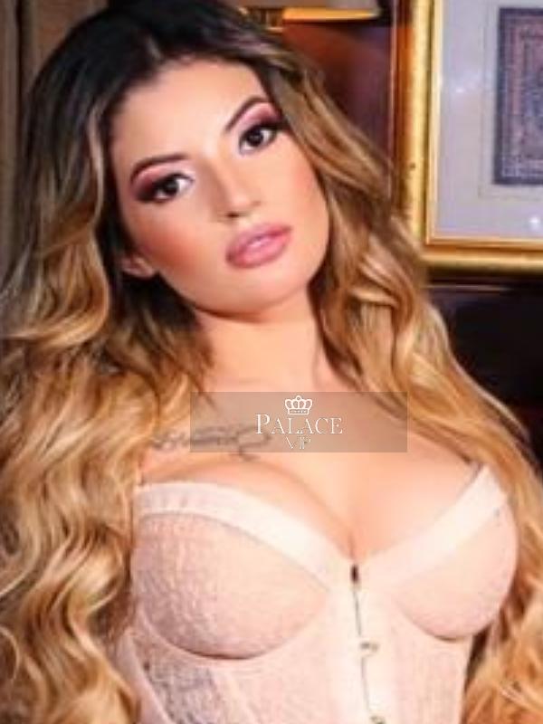 Kris, Earls Court, Brazilian Escort