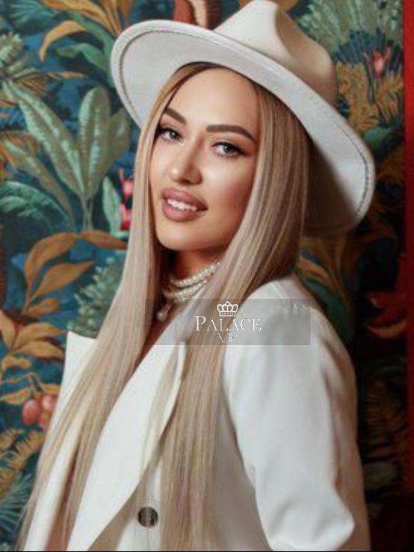 Minty, Kensington, Russian Escort