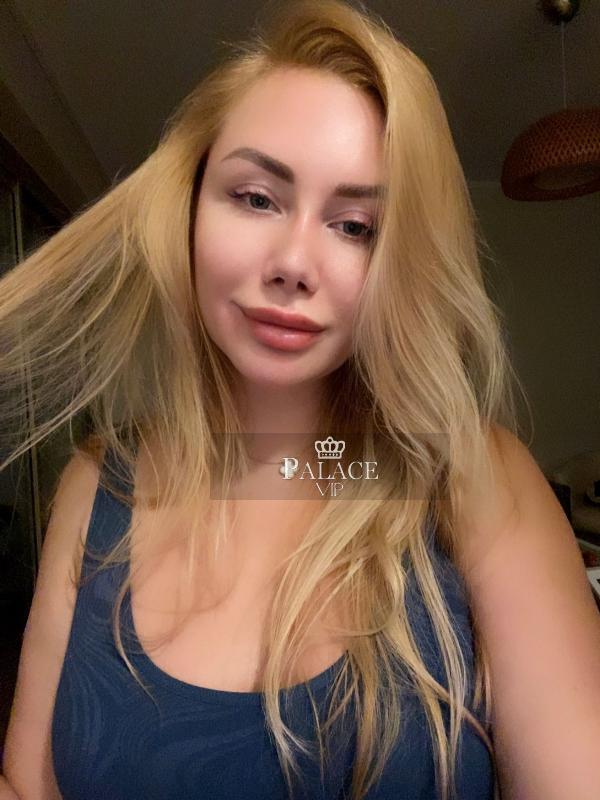 Victoriya, Earls Court, Lithuanian Escort