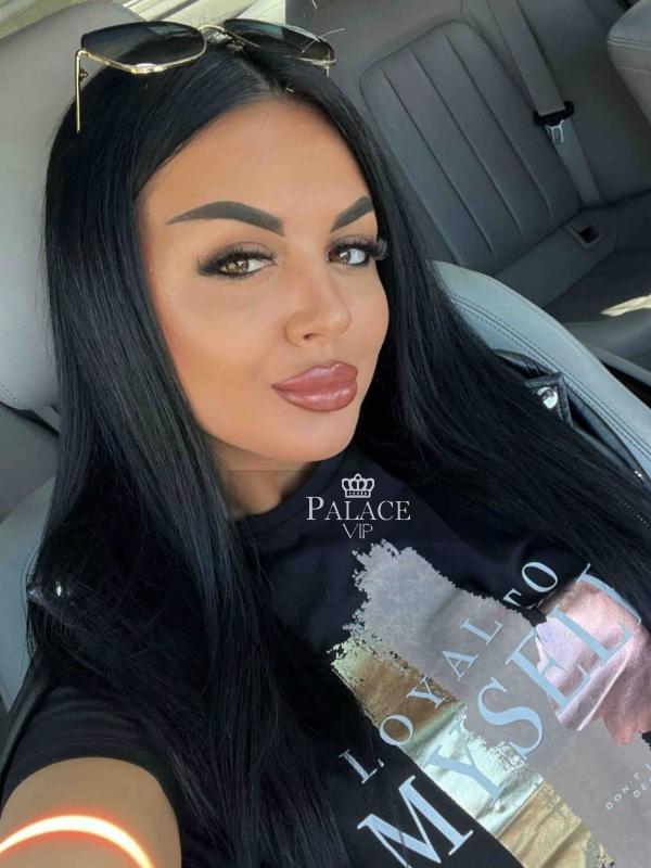 Evelyn, Outcall Only, Italian Escort