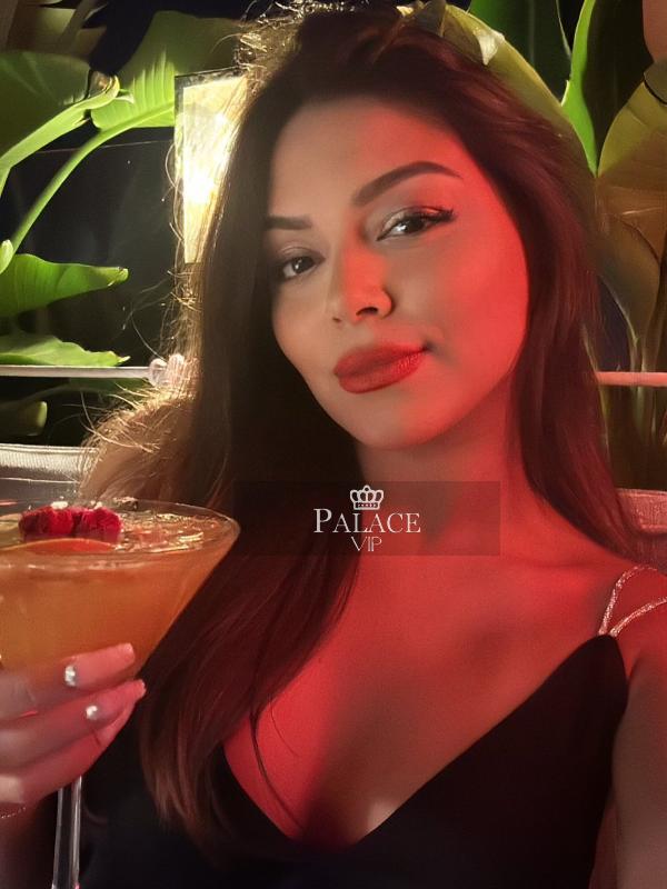 Bella, , Brazilian Escort