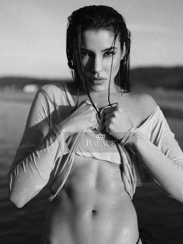 Agatha, Earls Court, Brazilian Escort