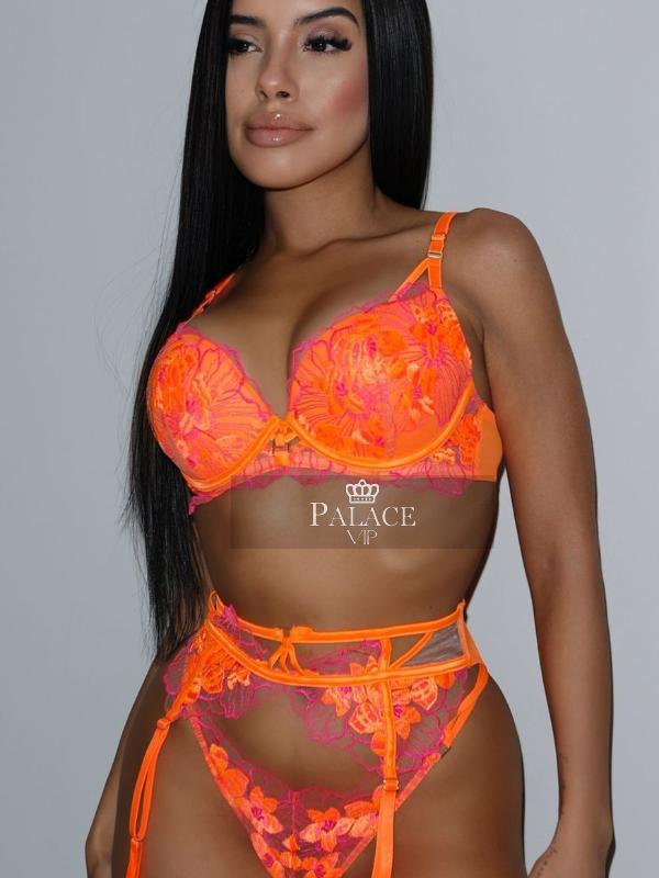 Amber, Knightsbridge, Brazilian Escort