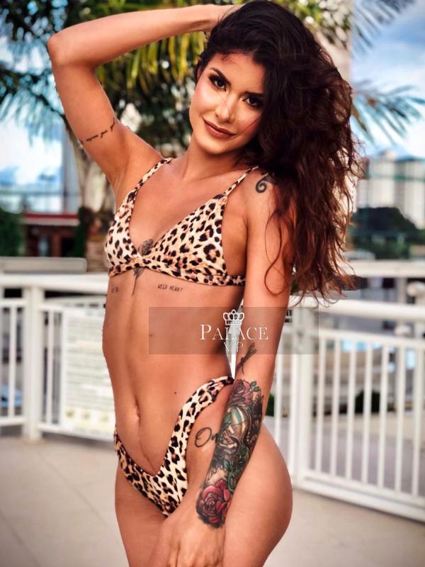 Julia, , Brazilian Escort