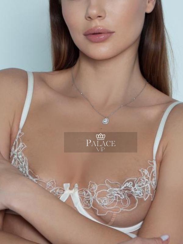 Yuliya, South Kensington, Russian  Escort