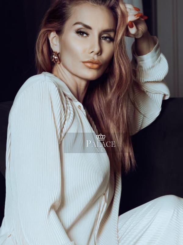 Ruslana, Kensington, Russian  Escort