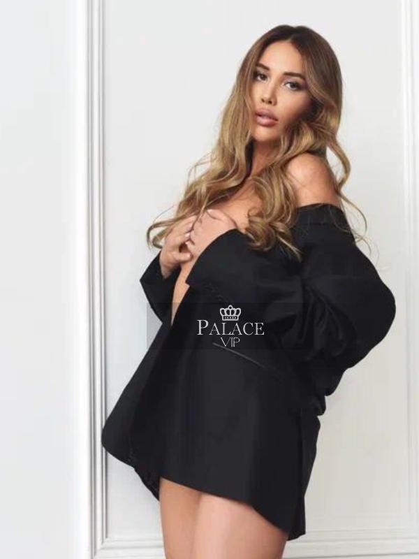 Jody, Kensington, Russian Escort