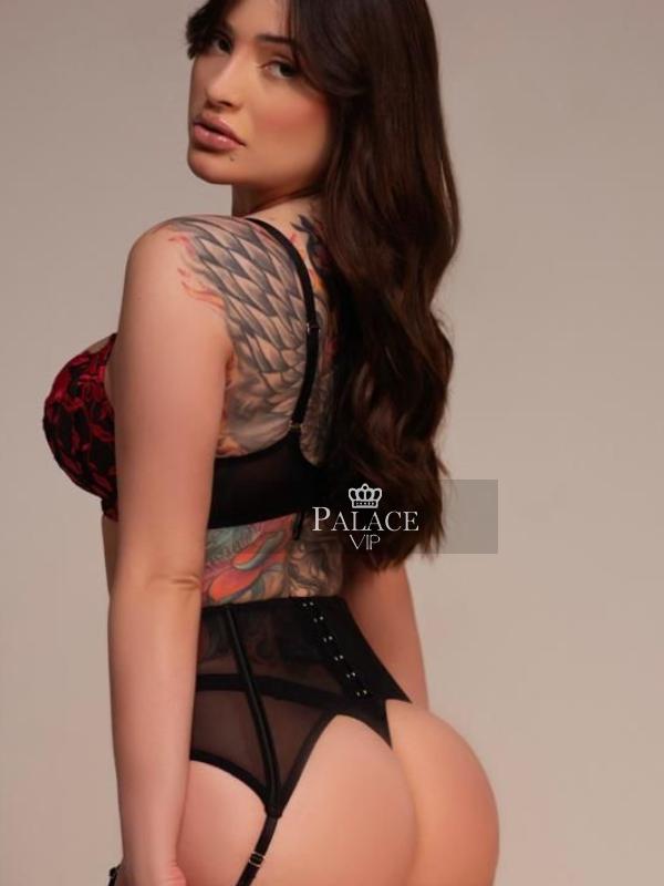 Vittoria, Kensington, Brazilian Escort