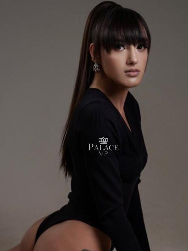 Giovanna, South Kensington, Brazilian Escort