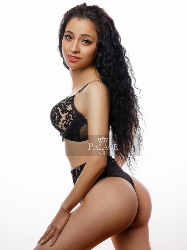 Renata, Paddington, Spanish Escort