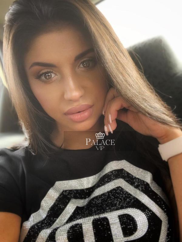 Farah, Belgravia, Arabic Escort