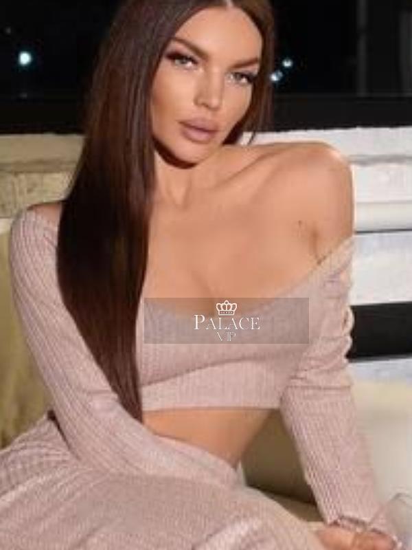 Jamile, Kensington, Russian  Escort