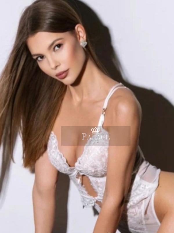 Golda, South Kensington, Russian Escort