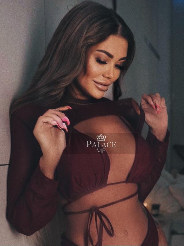 Fleur, Earls Court, Eastern European Escort