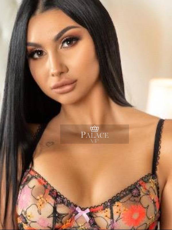 Isla, Mayfair, Eastern European Escort