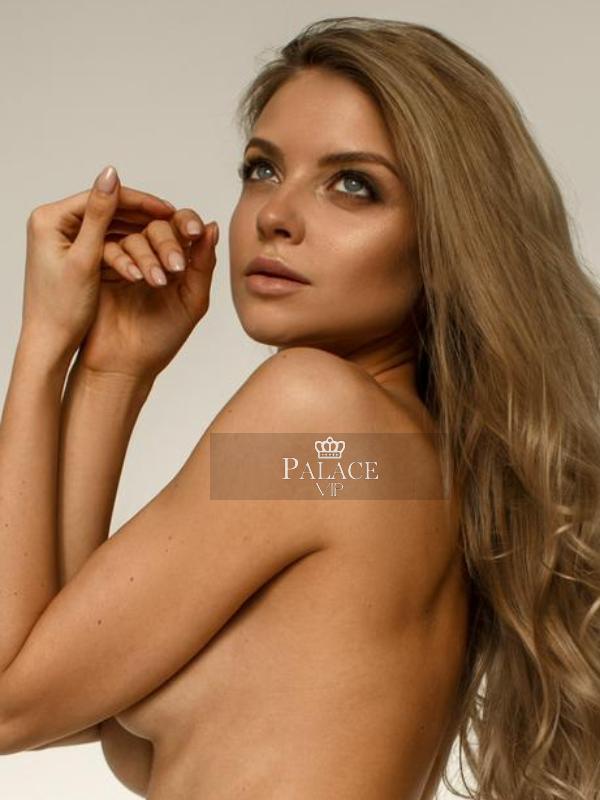 Veronica, Kensington, Russian Escort