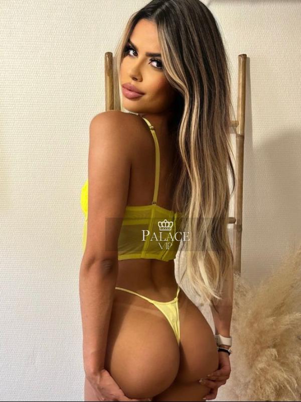Jennete, Belgravia, Brazilian Escort