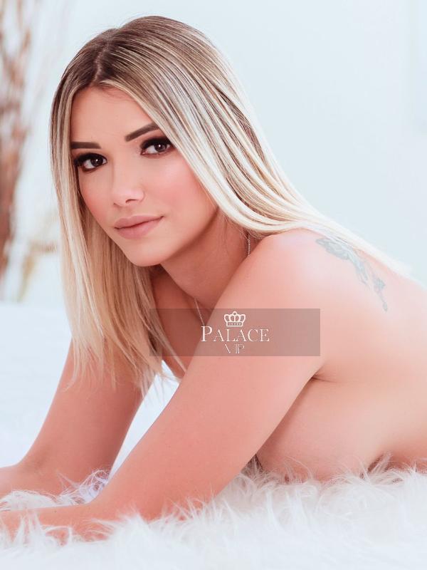 Davina, Chelsea, Brazilian Escort