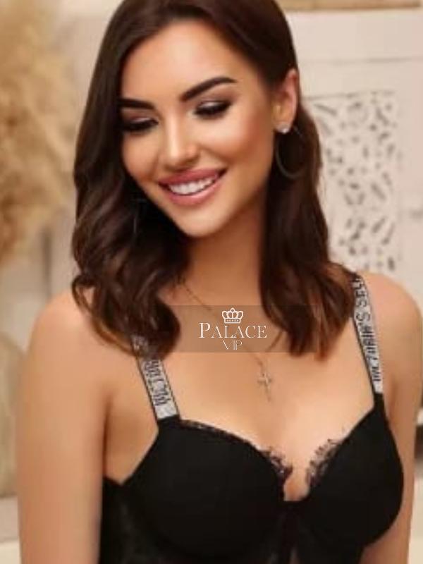 Yana, Earls Court, Russian Escort